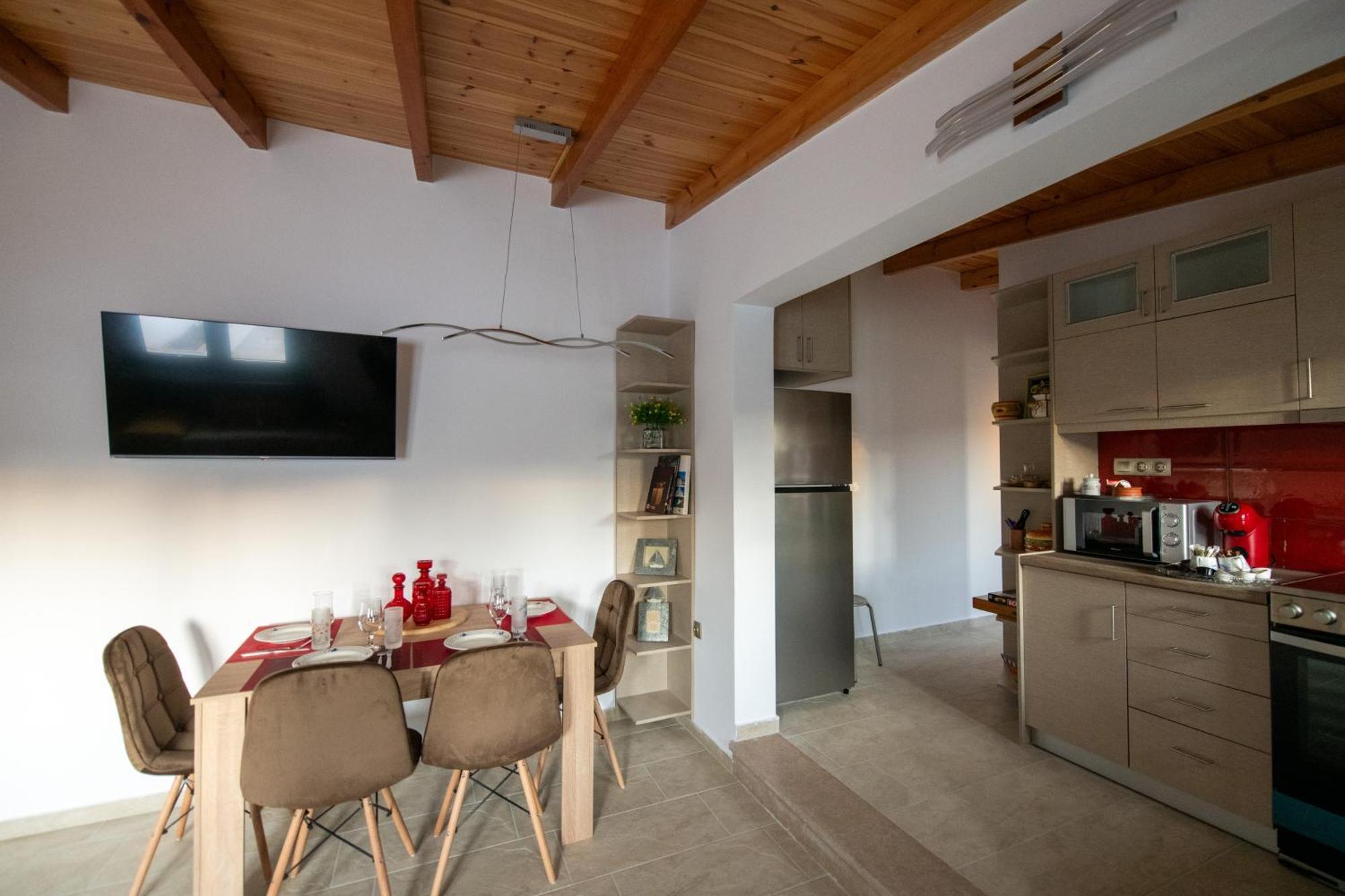 House By The Sea Villa Aigio Exterior photo
